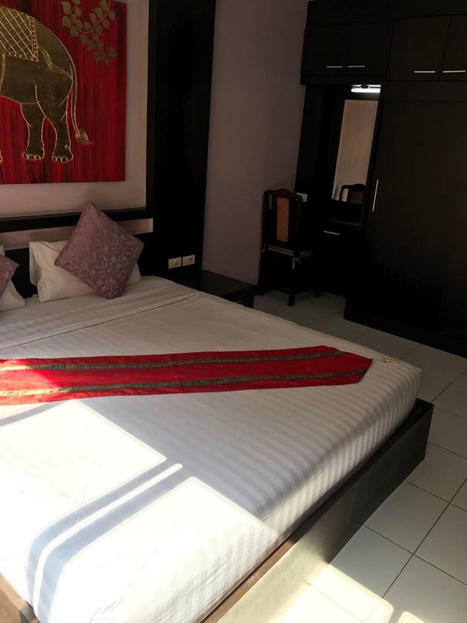 Zip Hotel & Restaurant Pattaya Exterior foto