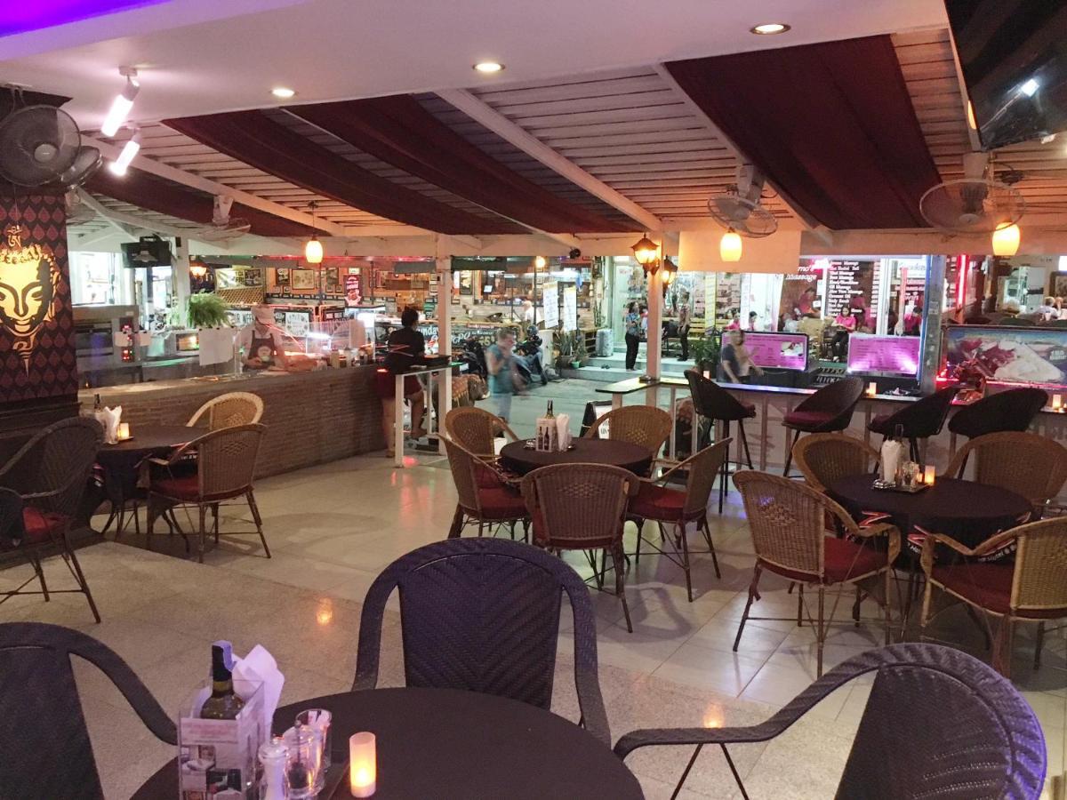 Zip Hotel & Restaurant Pattaya Exterior foto